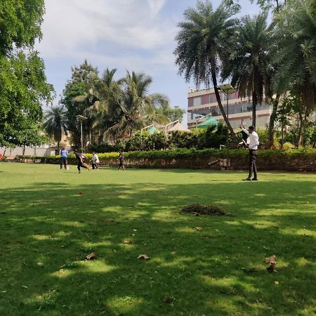 The Garden Asia Resort Bangalore Exterior foto